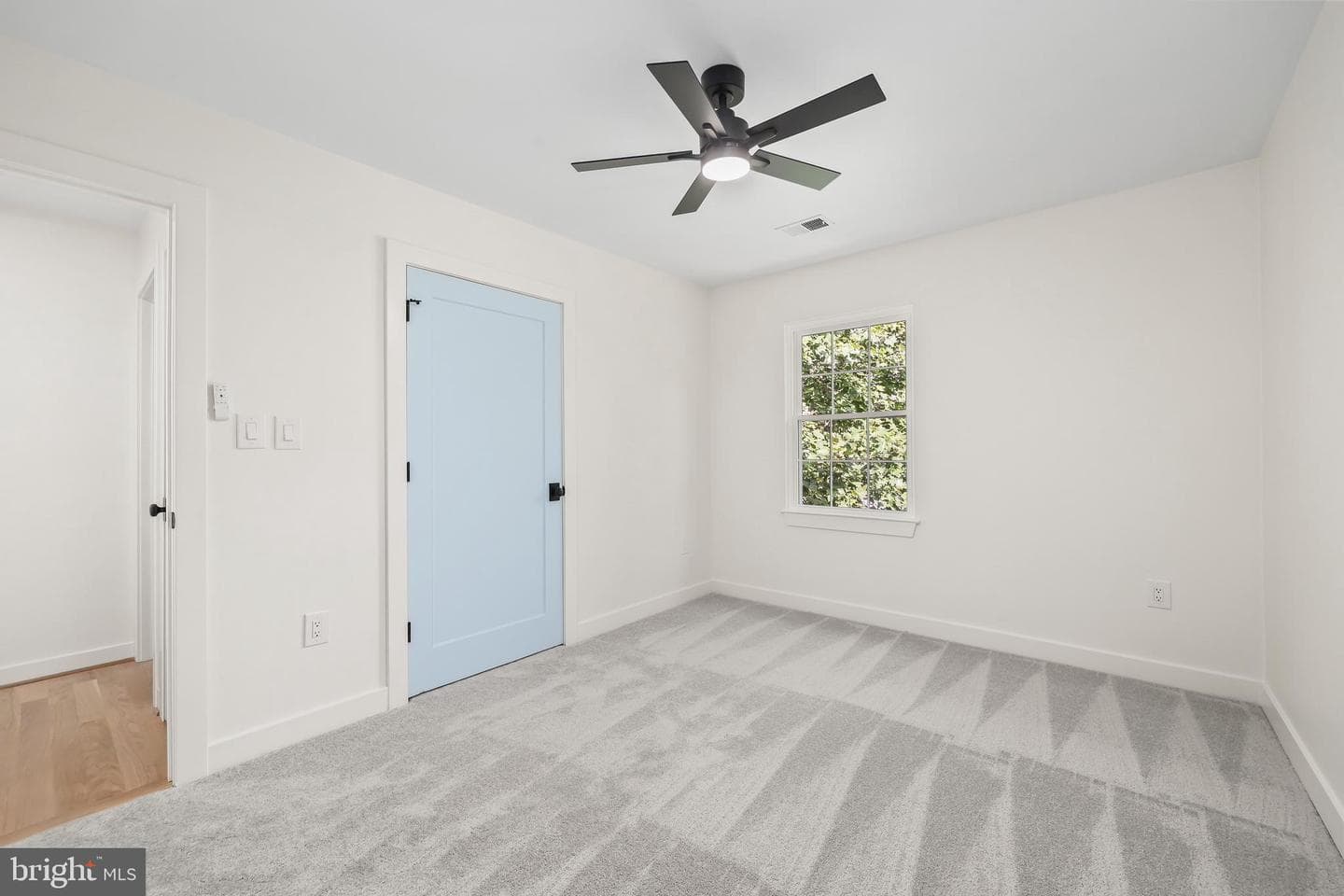 15432 Beachview Drive photo 23