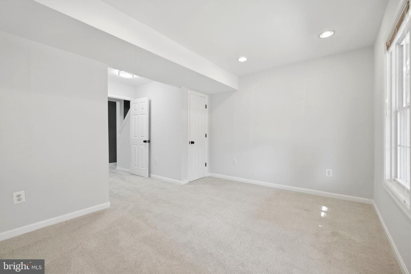 7011 Village Stream Place photo 50
