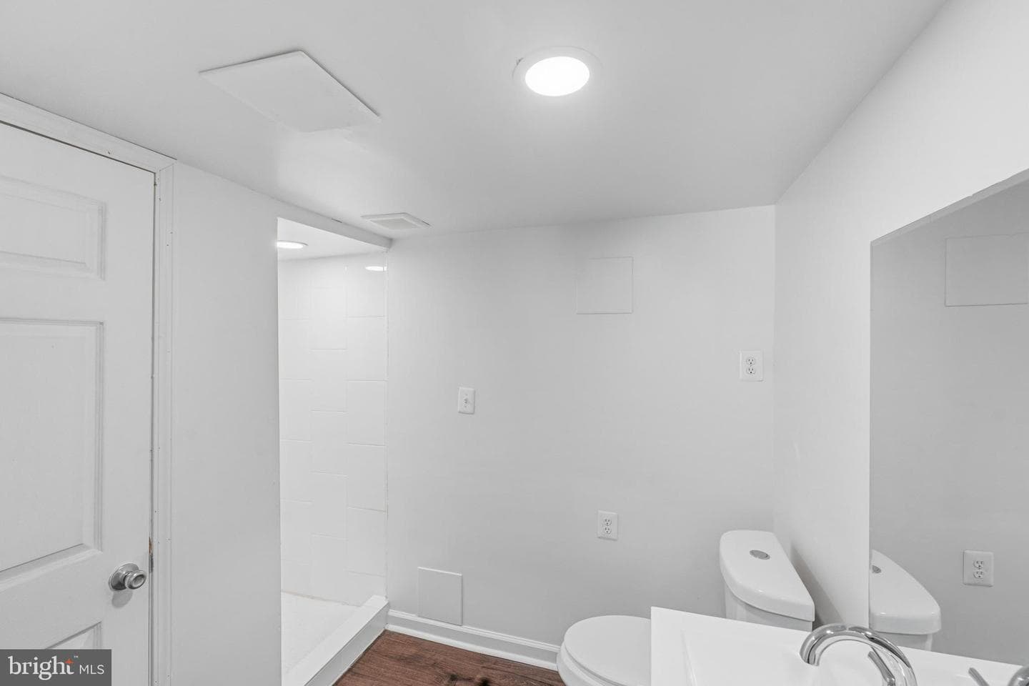 14209 Essex Drive photo 22