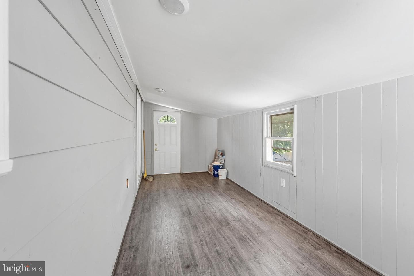 14209 Essex Drive photo 25