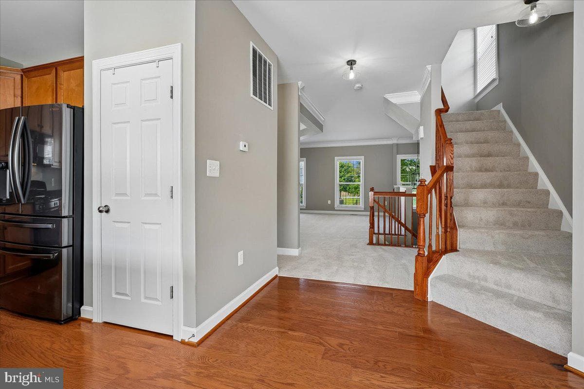 6034 Popes Creek Place photo 15