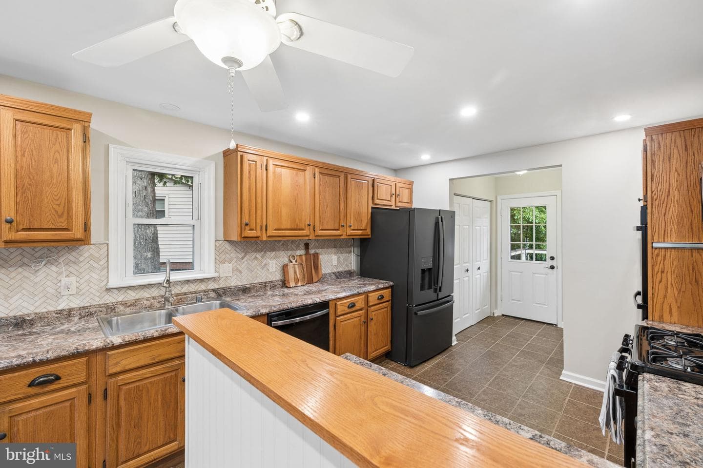 16011 Prestwick Court photo 13