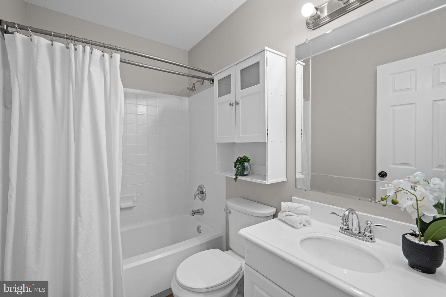 1701 Wigglesworth Way photo 19