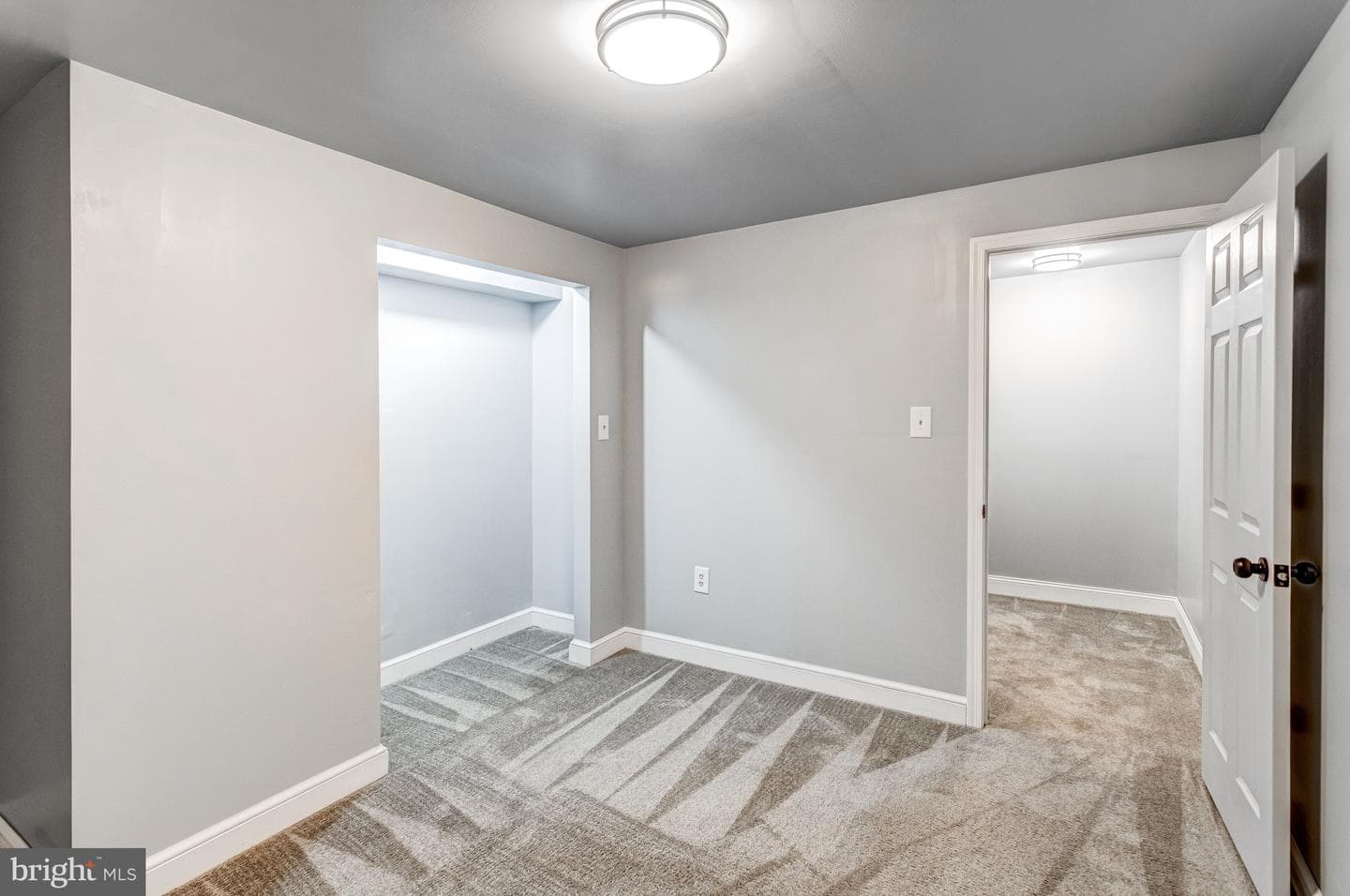 15242 Streamside Court photo 36
