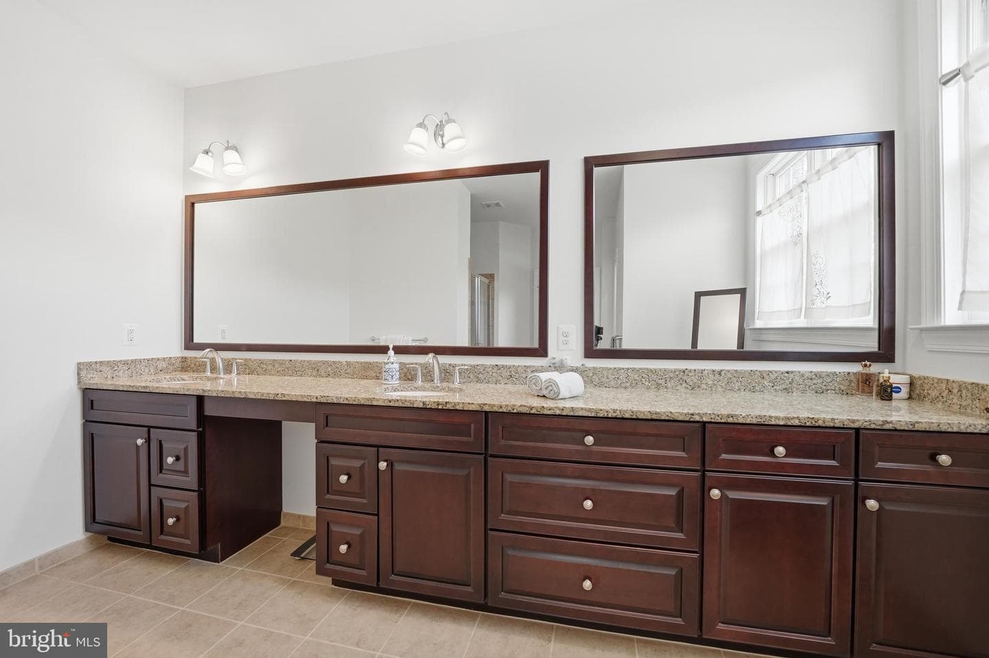 15714 Victorias Crest Pl photo 55