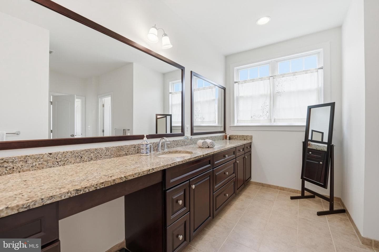 15714 Victorias Crest Pl photo 56