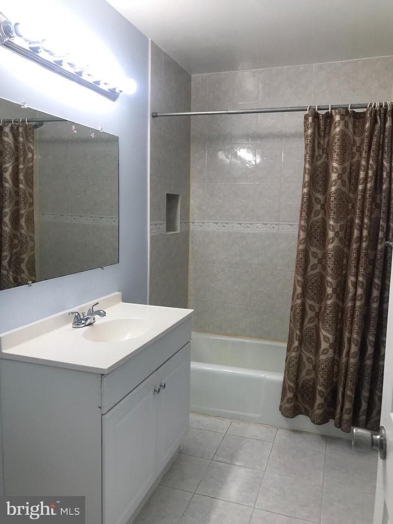 8053 Community Drive photo 6