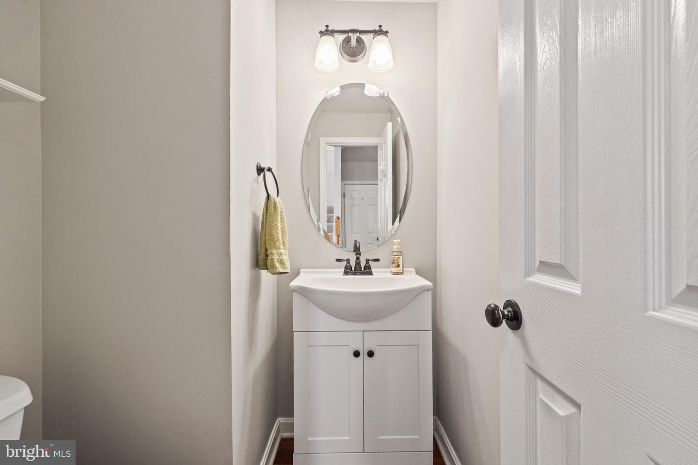 8645 Webster Tavern Way photo 16