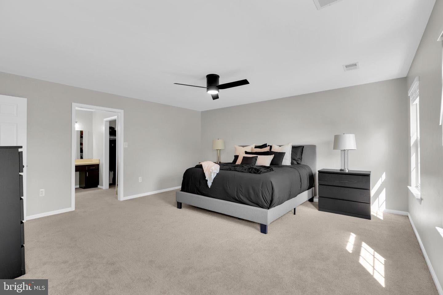 6114 Oust Lane photo 19