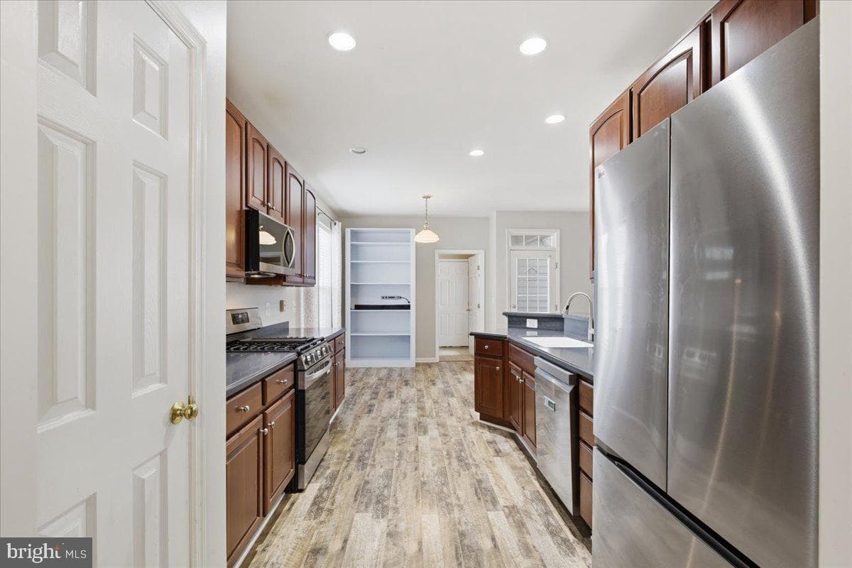 17037 Loftridge Ln photo 12