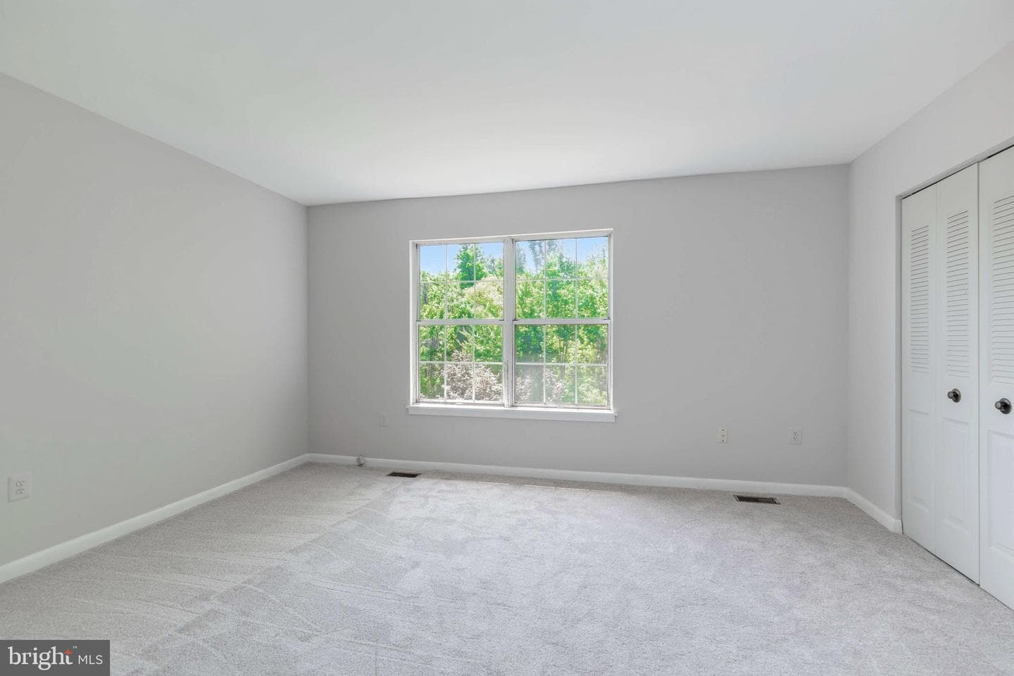 15252 Cloverdale Road photo 17