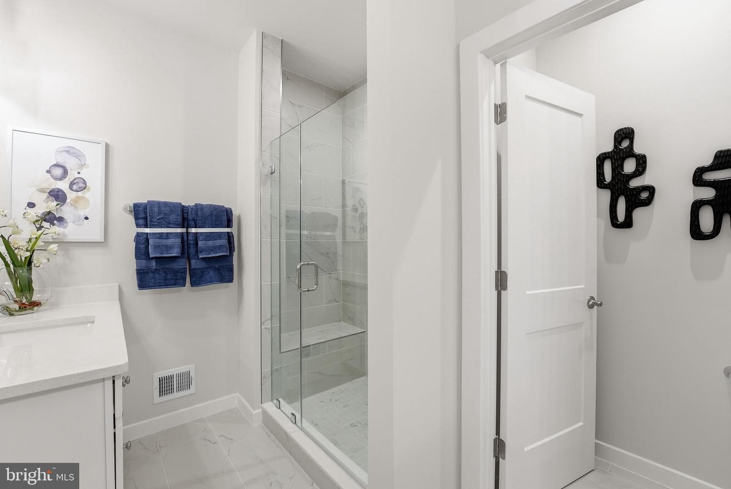 14136 Slate Street photo 23