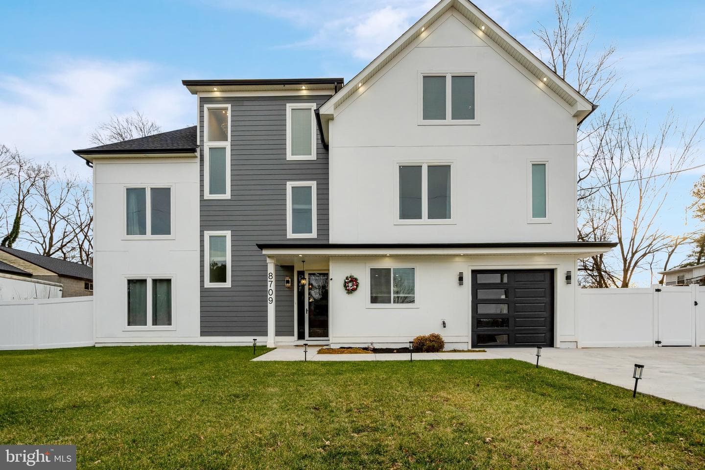 8709 Yorkshire Lane photo 26
