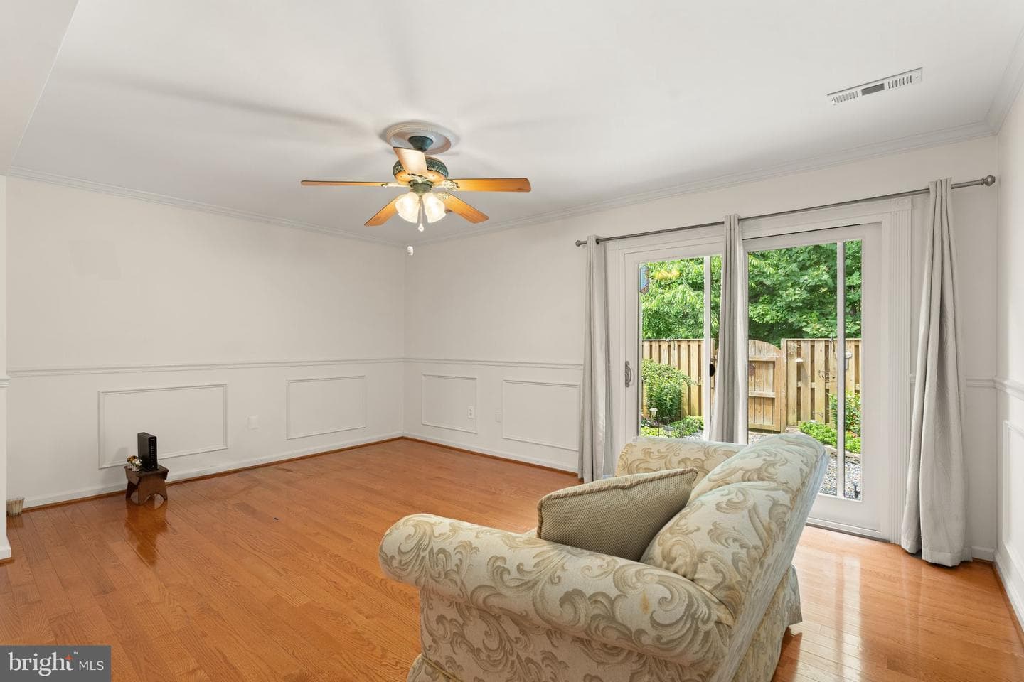 3523 Castle Hill Drive photo 10