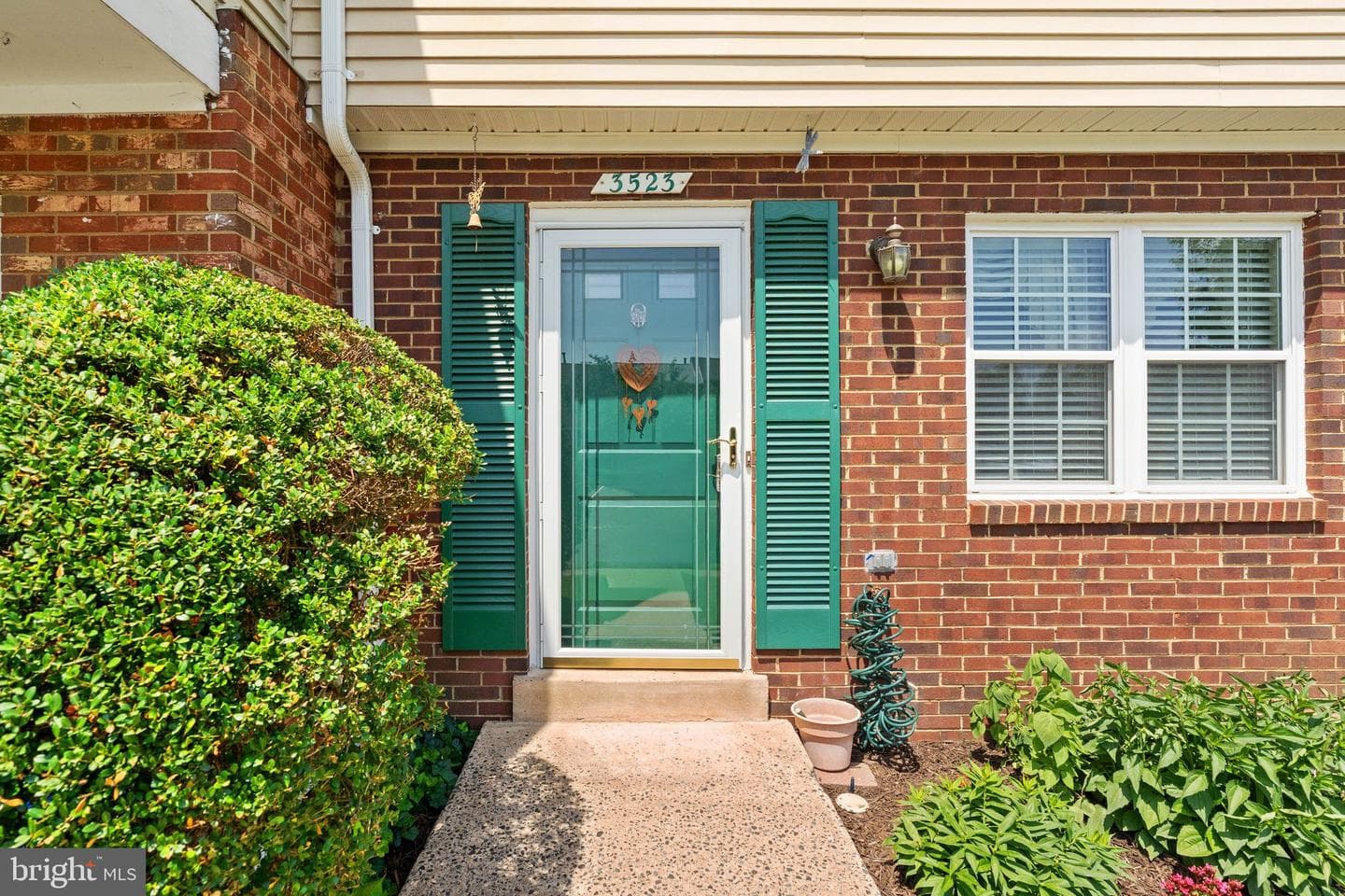 3523 Castle Hill Drive photo 4