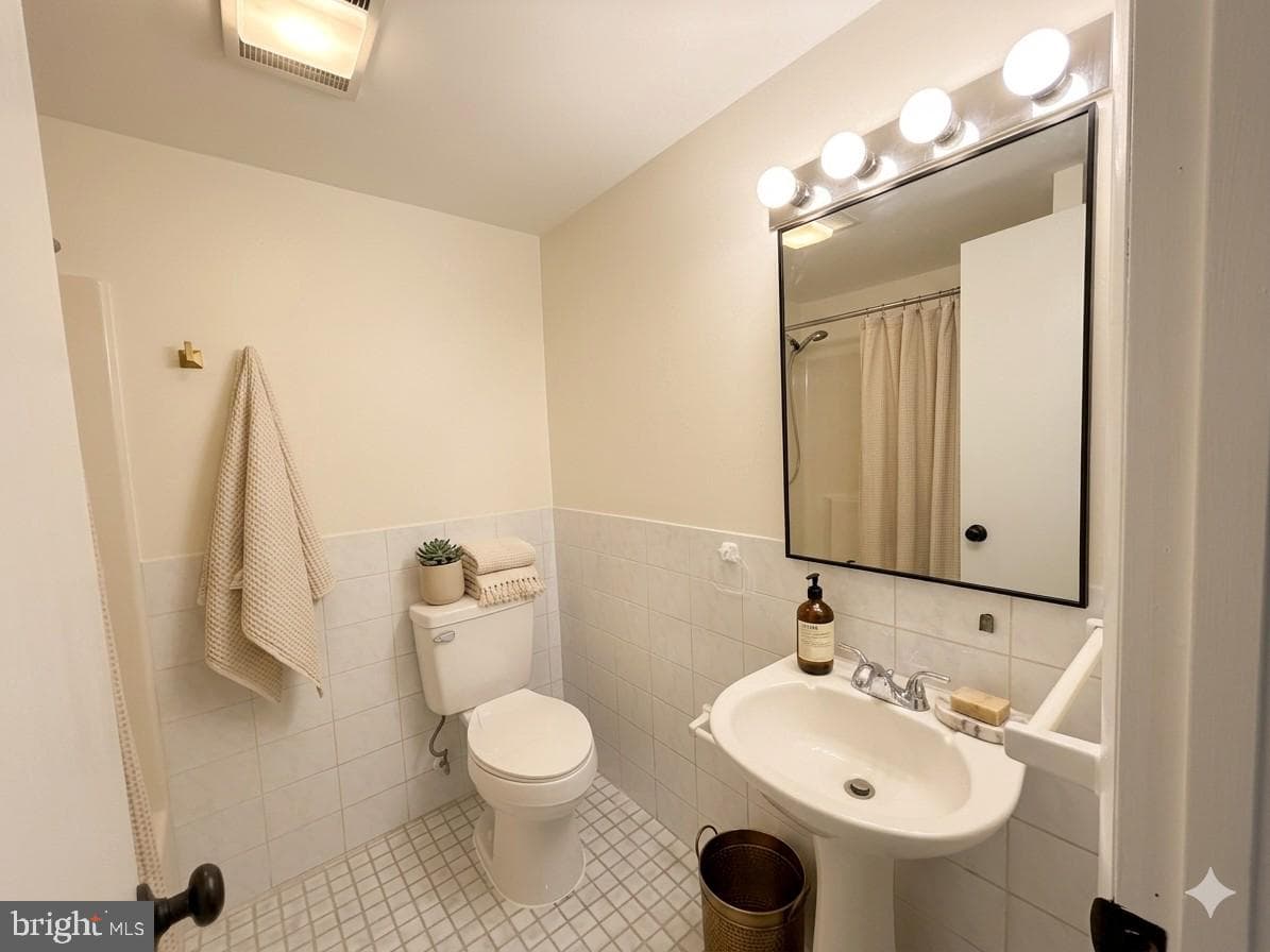 7629 Huron Drive photo 6