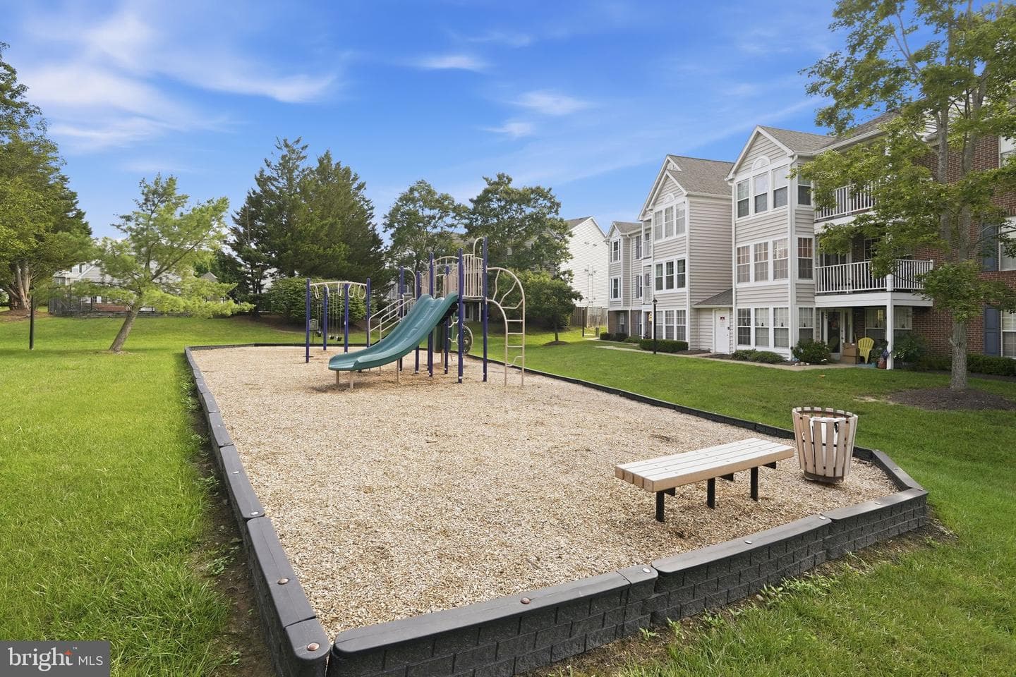 3560 Sherbrooke Circle #302 photo 25