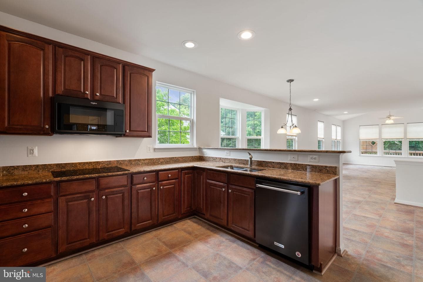 17239 Four Seasons Drive photo 15