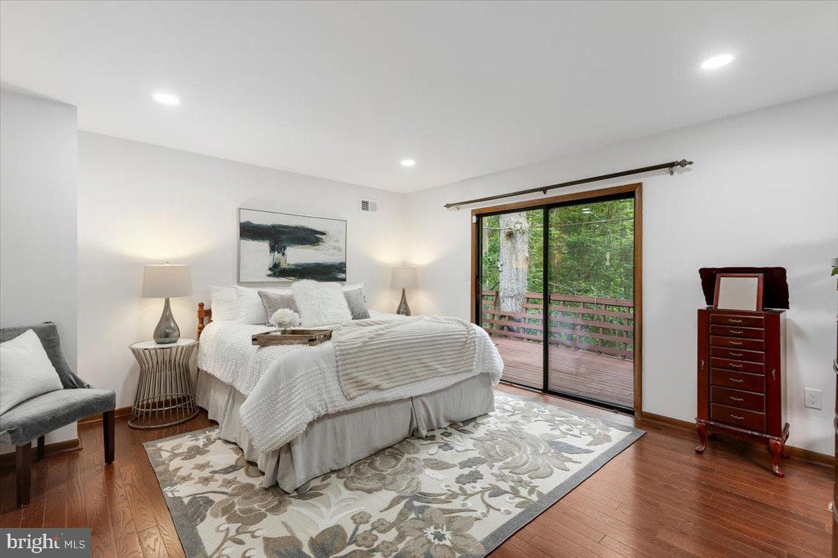 12212 Woodlark Court photo 23