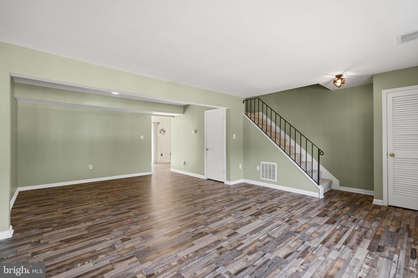 14325 N Park Court photo 10