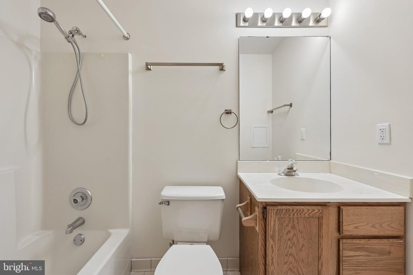 13437 Bristow Road photo 37