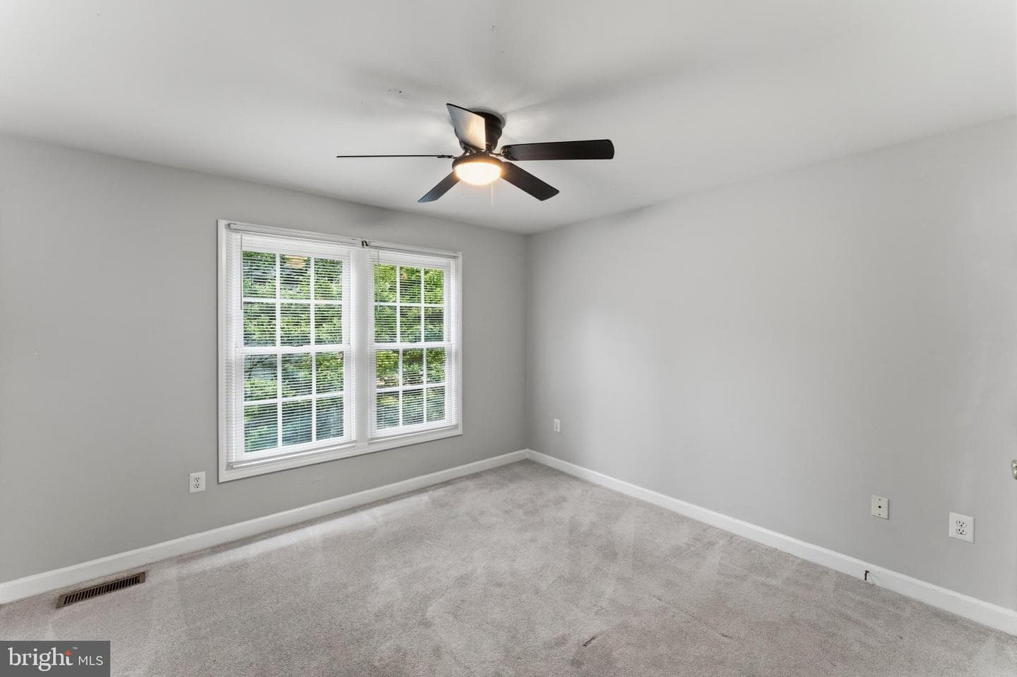 16645 Caxton Place photo 35