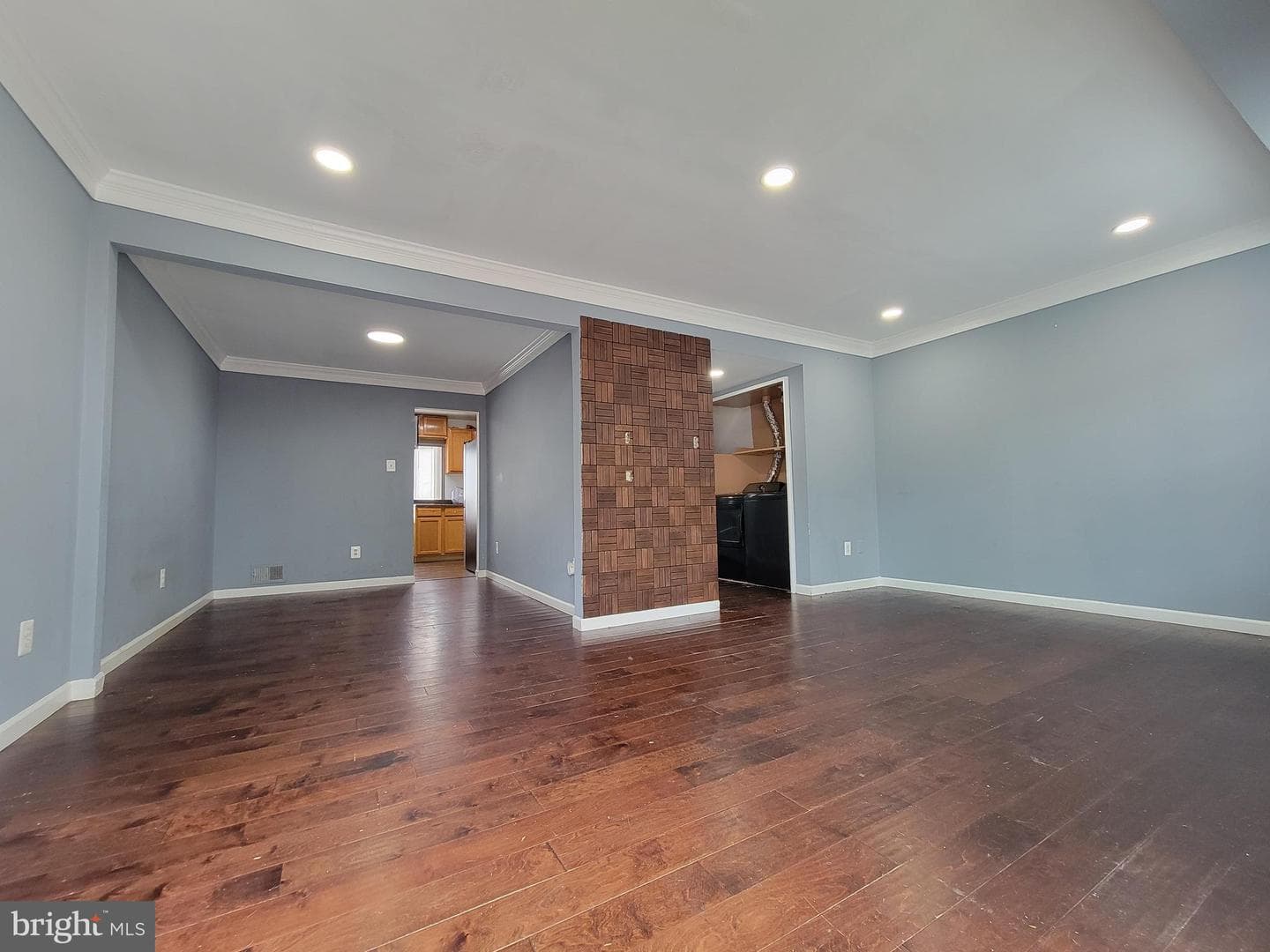 14746 Hackwood photo 7