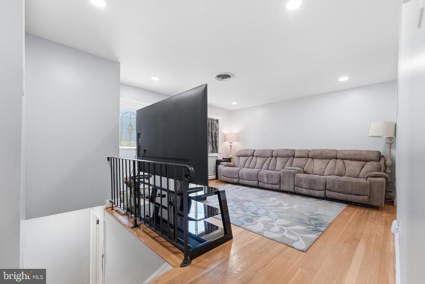 2208 Emporia Street photo 22