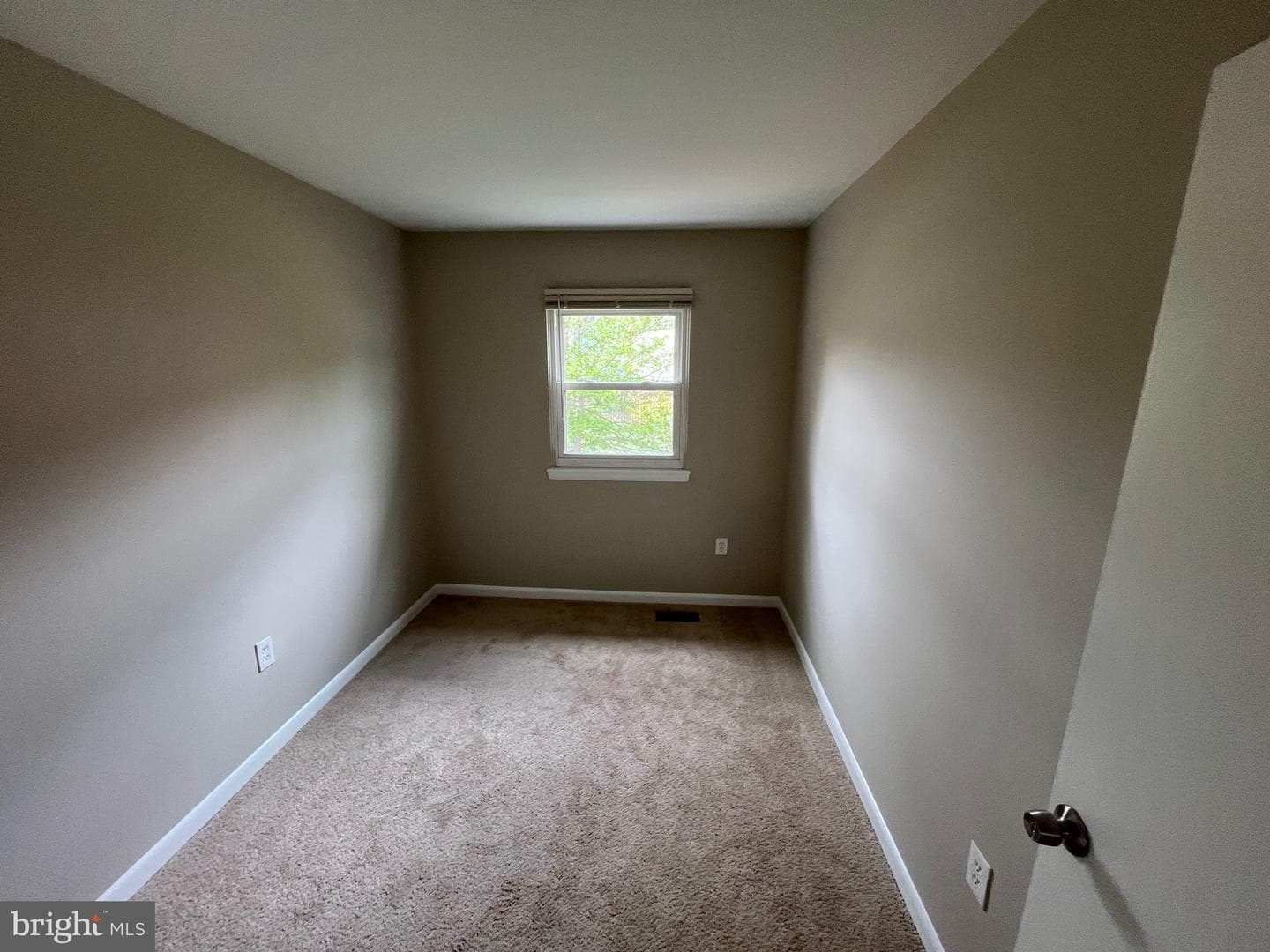 14808 Ensor Ct photo 4
