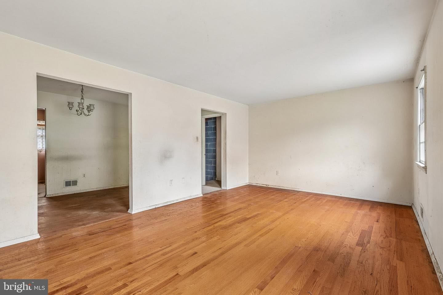 14447 Village Drive photo 12