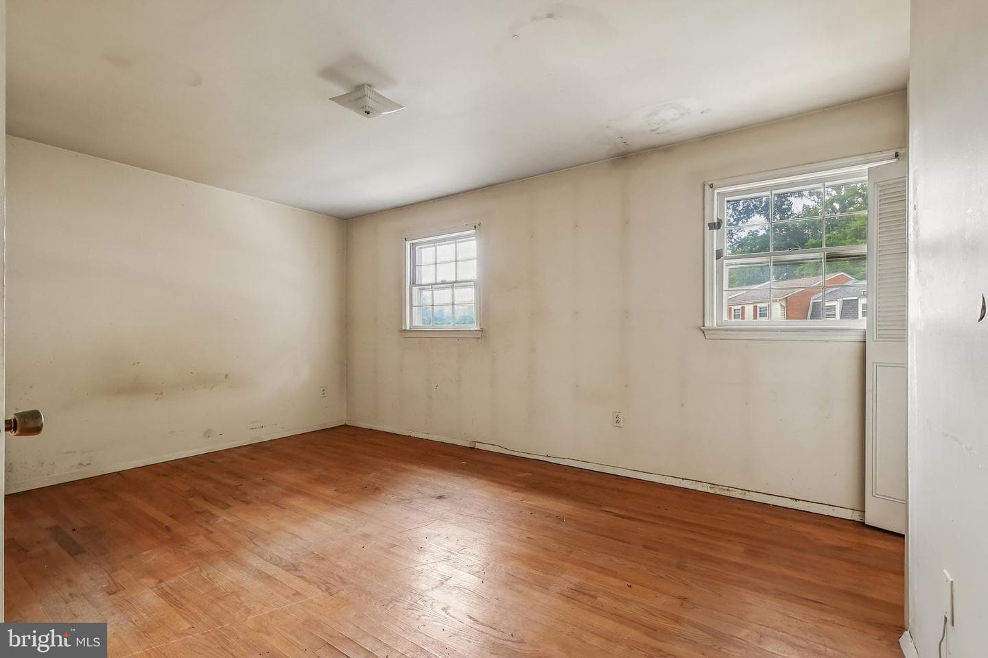 14447 Village Drive photo 22
