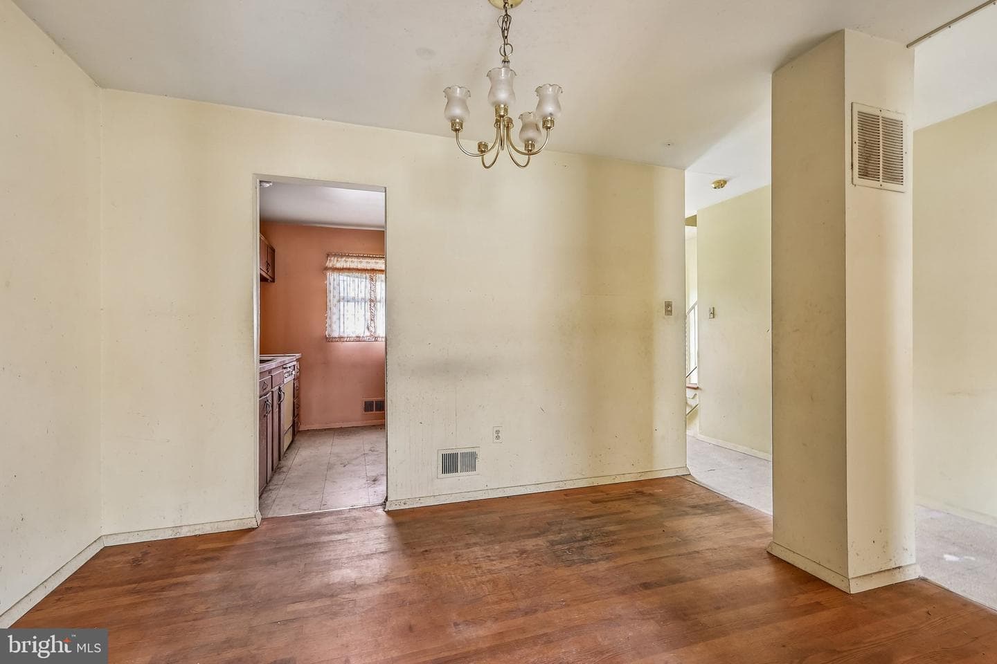 14447 Village Drive photo 6