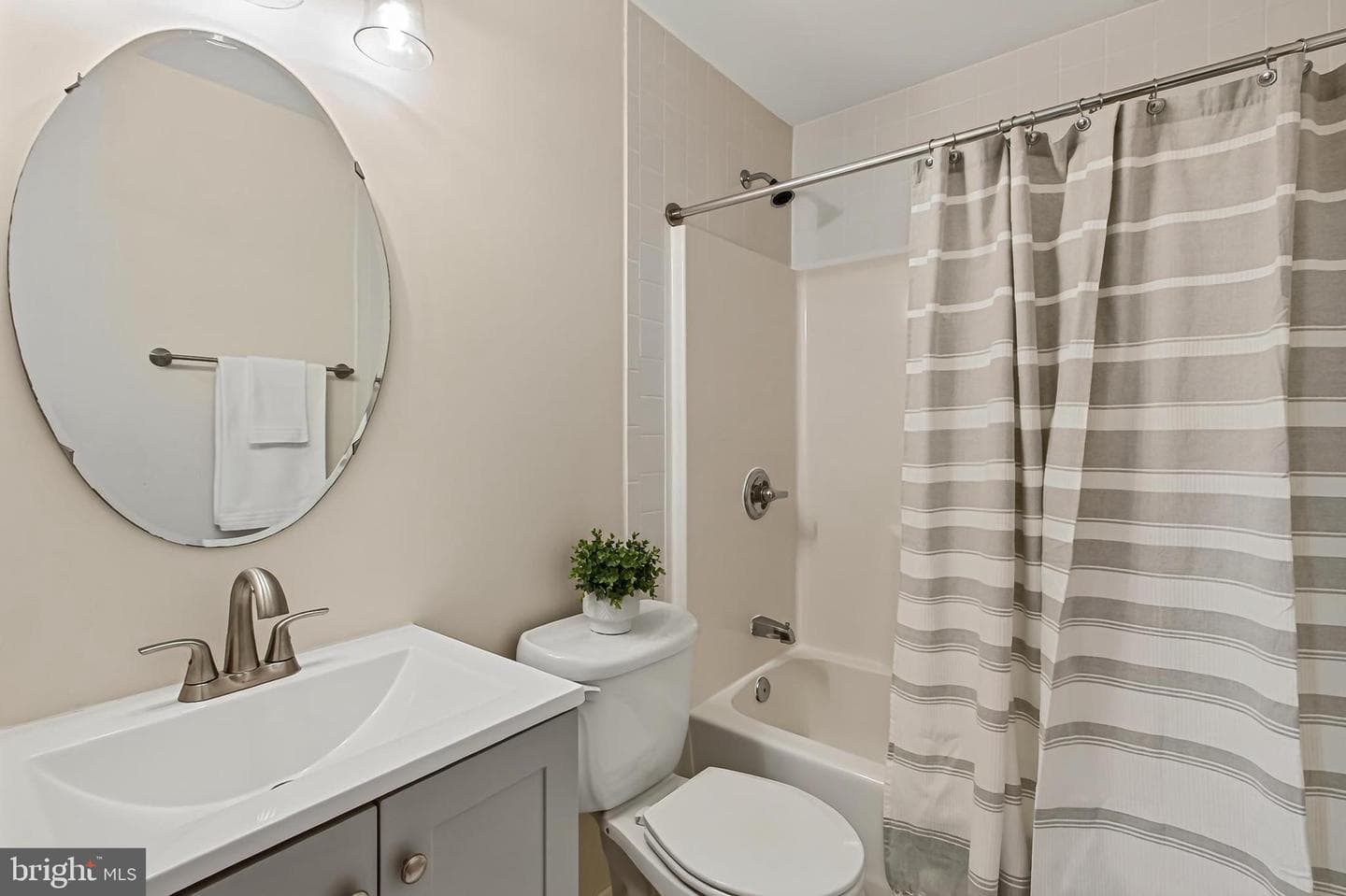 12460 Hadrians Court photo 43