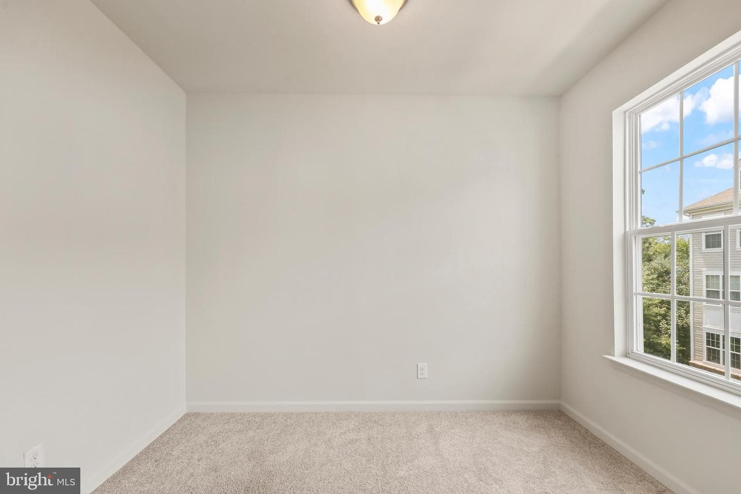 17028 Beveridge Drive photo 10