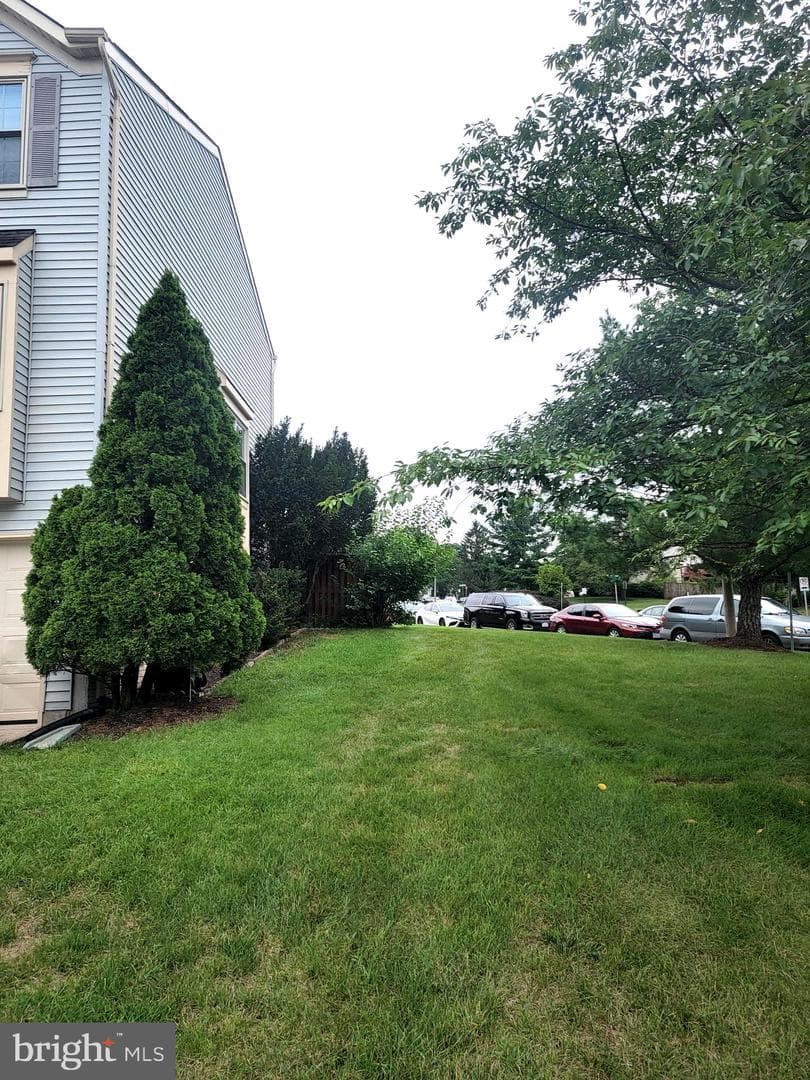 8521 Charnwood Court photo 7