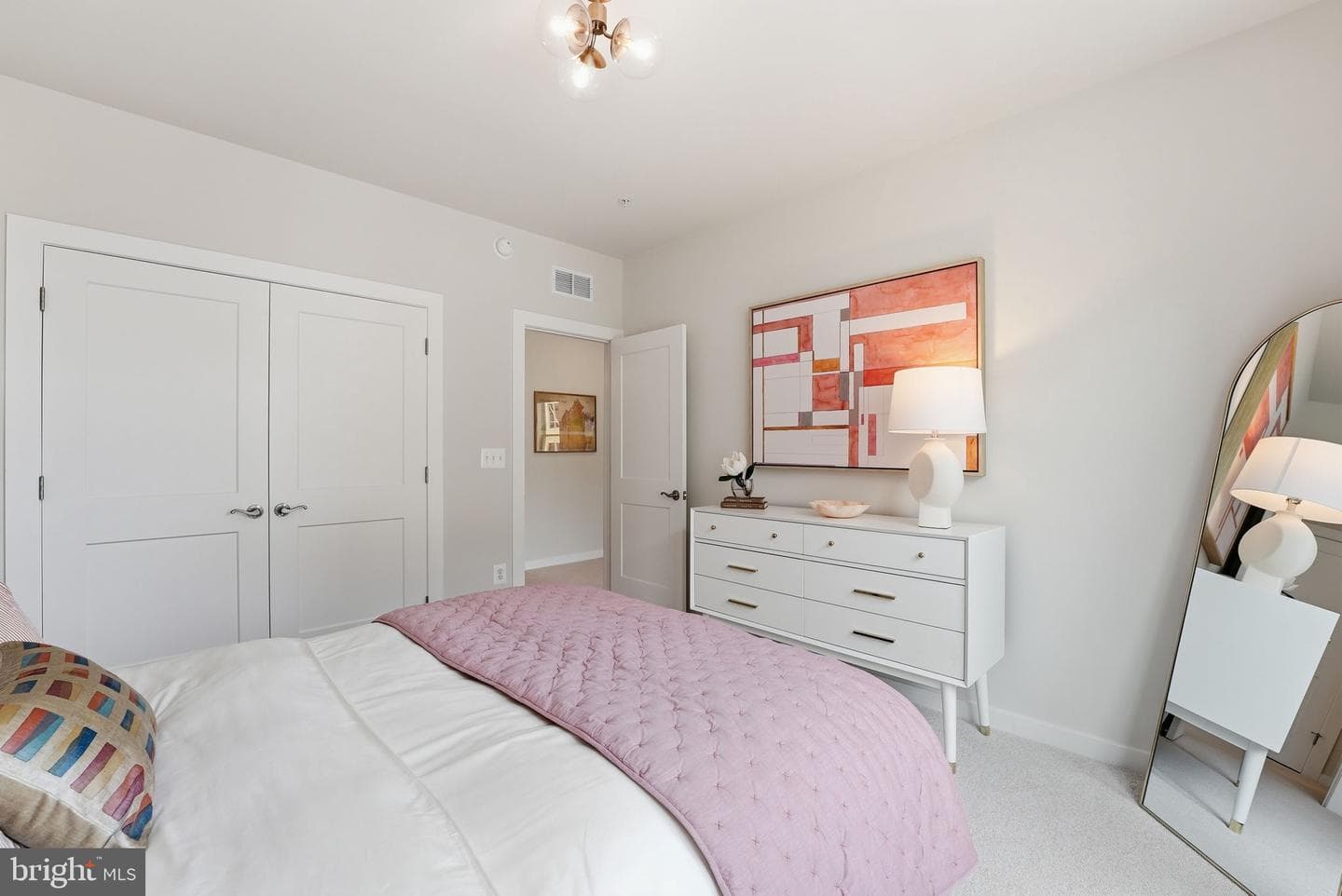 14152 Slate Street photo 30