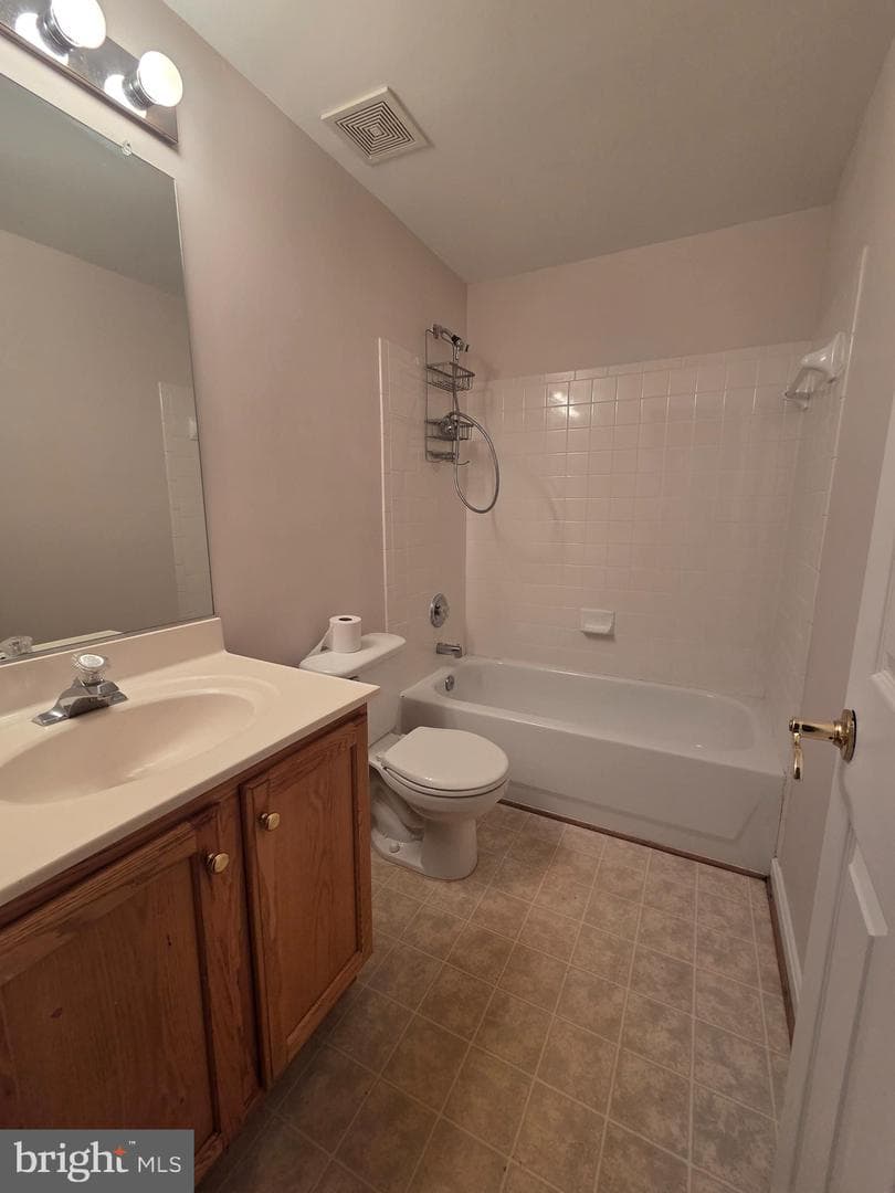 4429 Torrence Place photo 13
