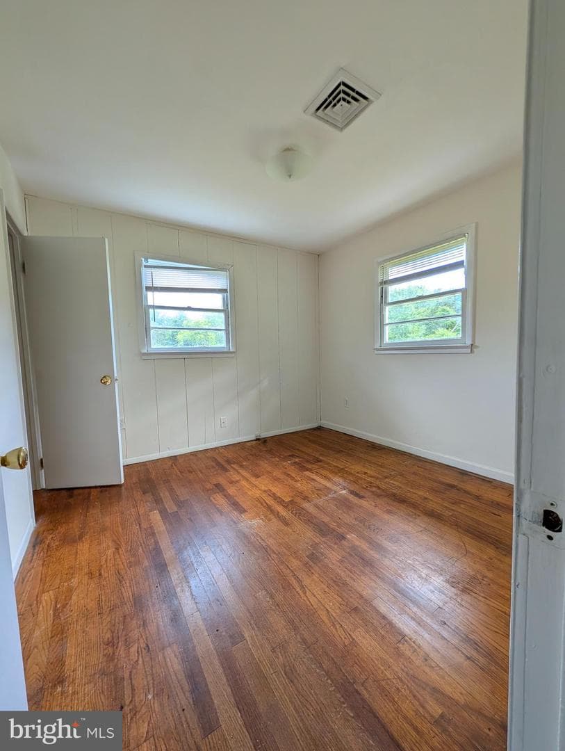 8614 Linton Hall Road photo 14