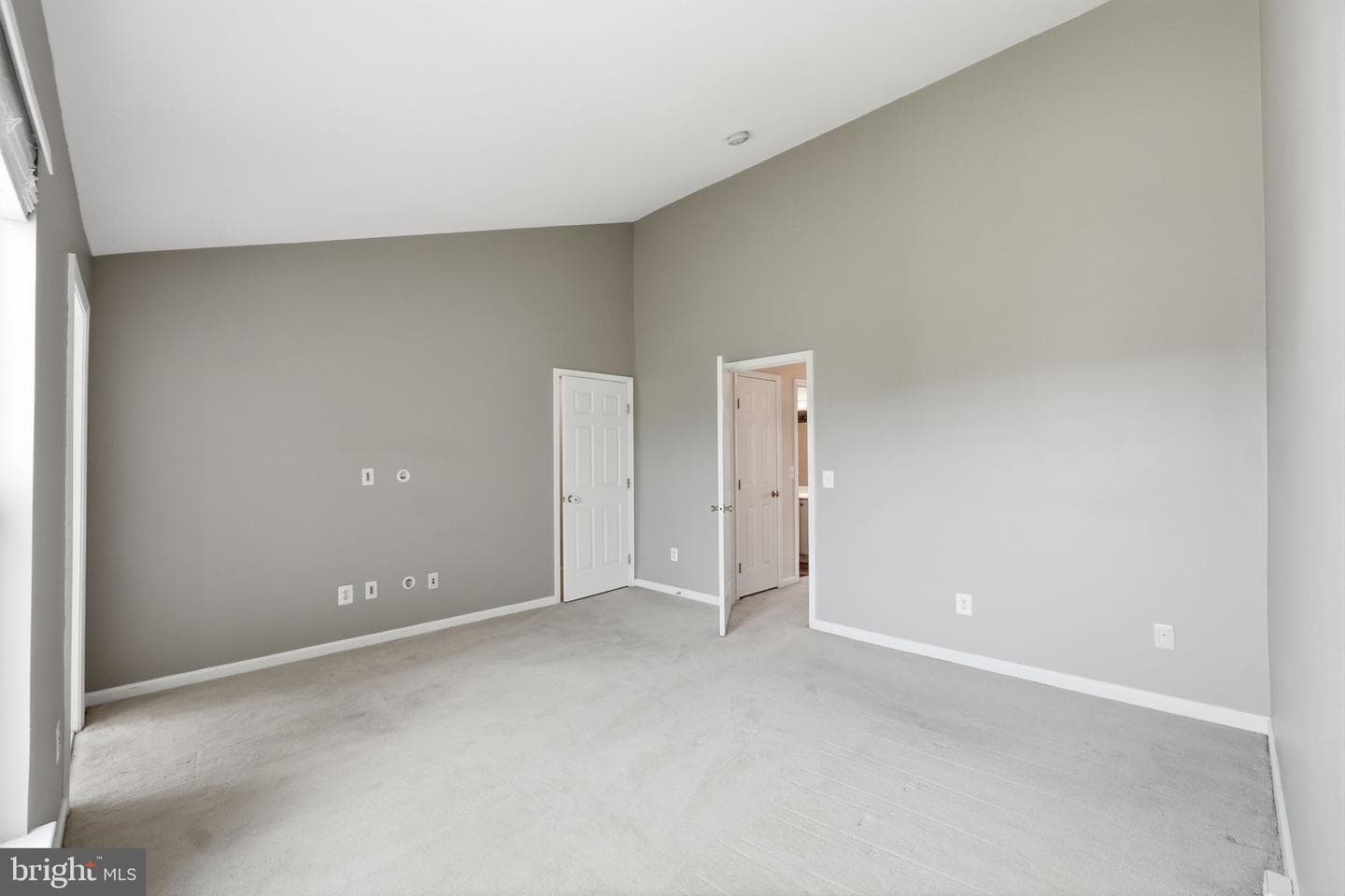 15054 Danehurst Circle photo 35