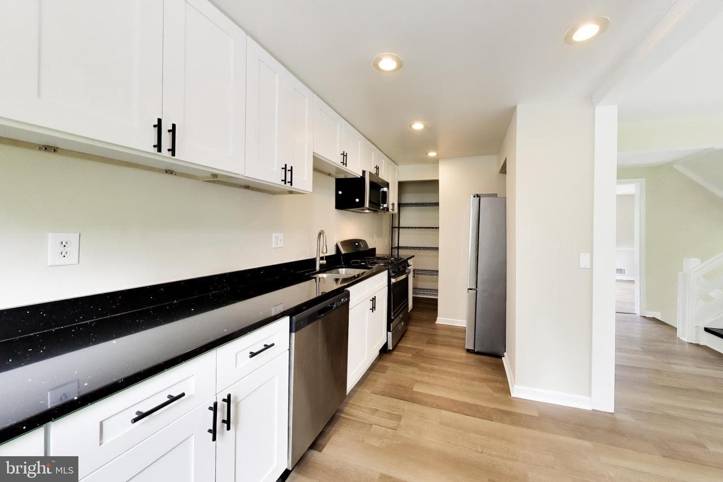 1306 Mead Terrace photo 13