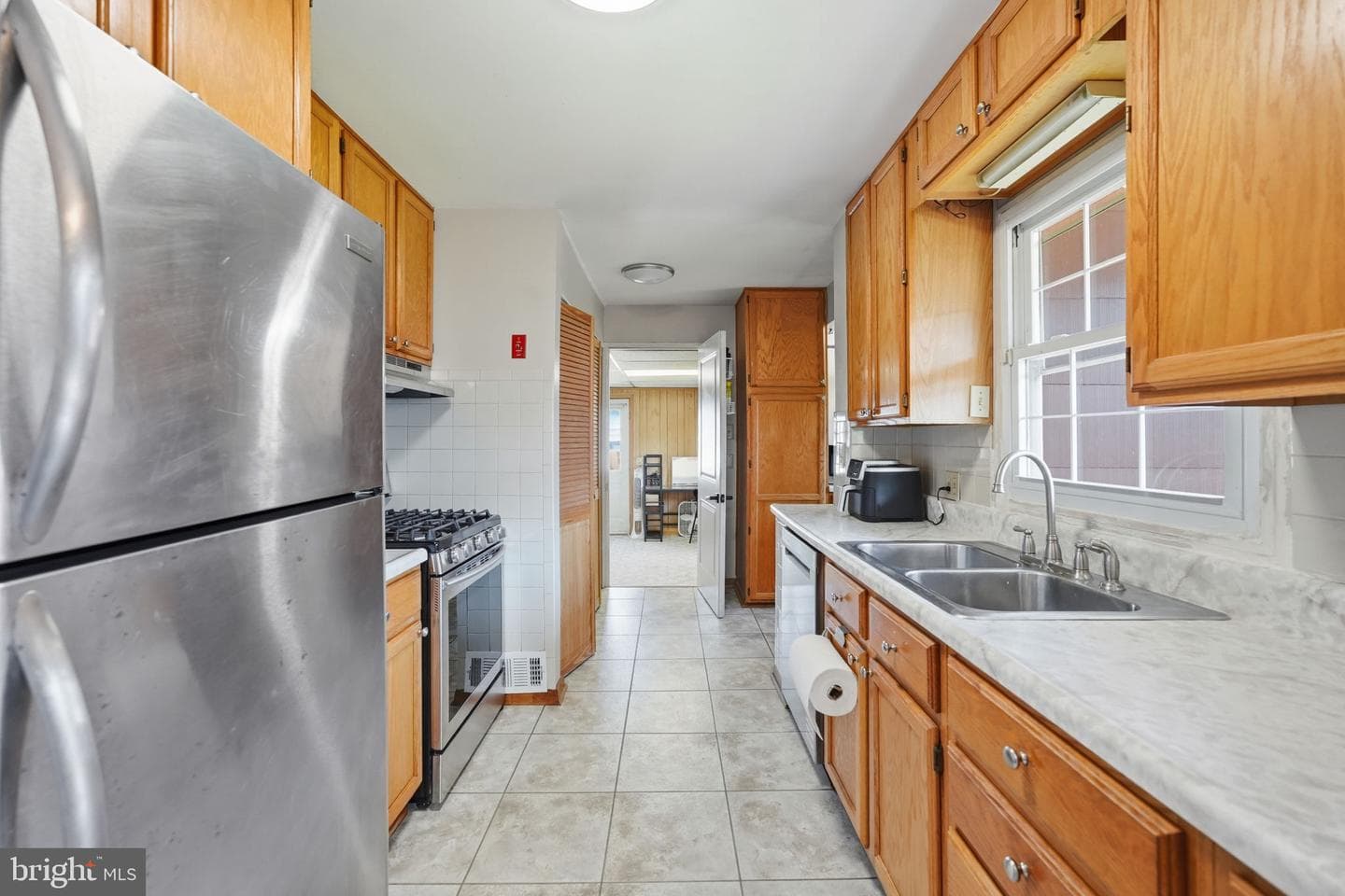 906 Wingfield Road photo 12