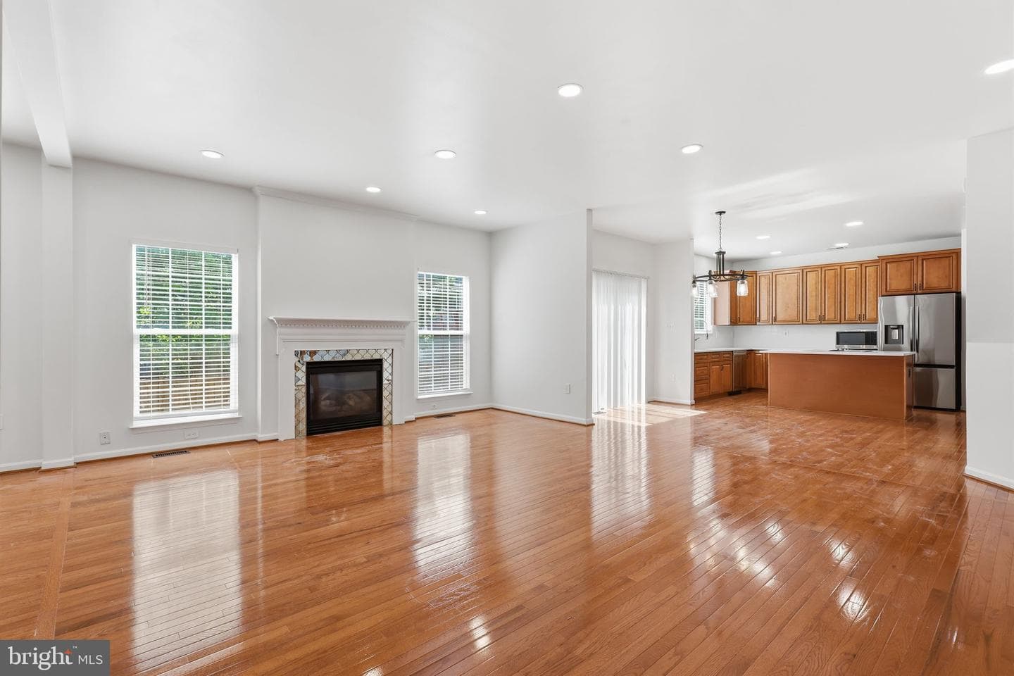 10241 Aqua View Court photo 4