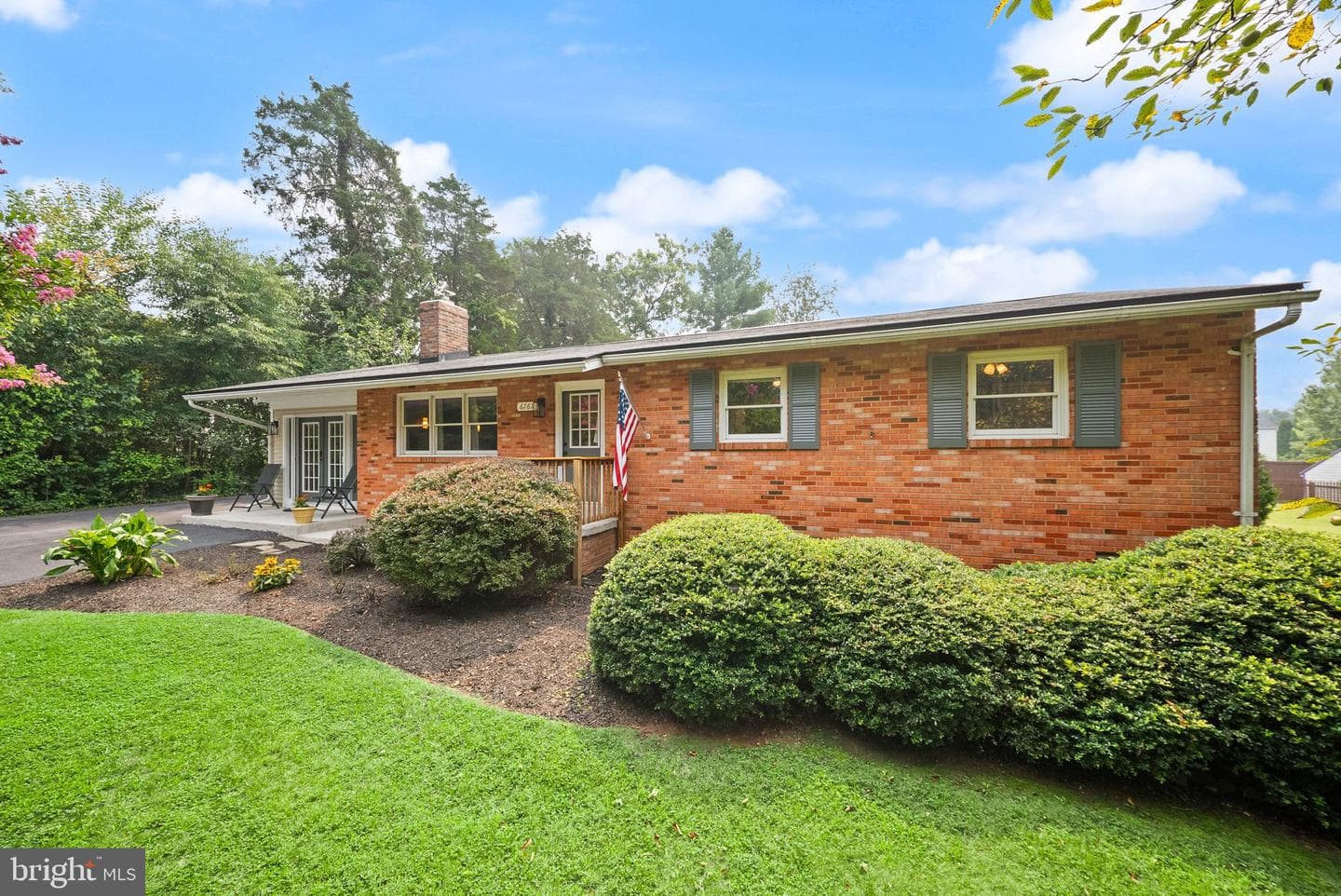 6761 Madison Street photo 3