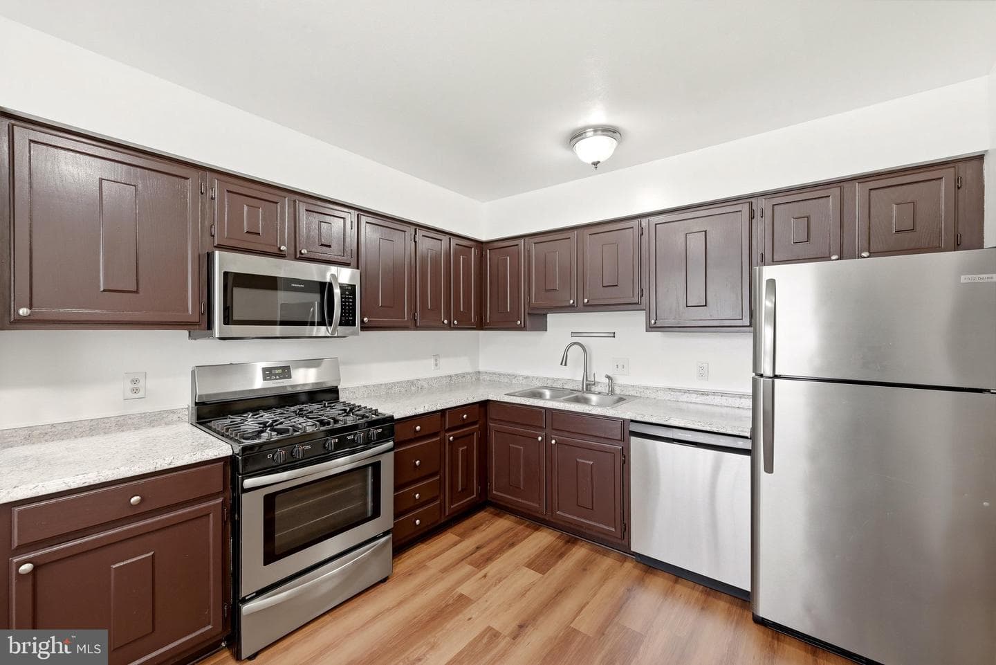 15011 Cherrydale Drive photo 9