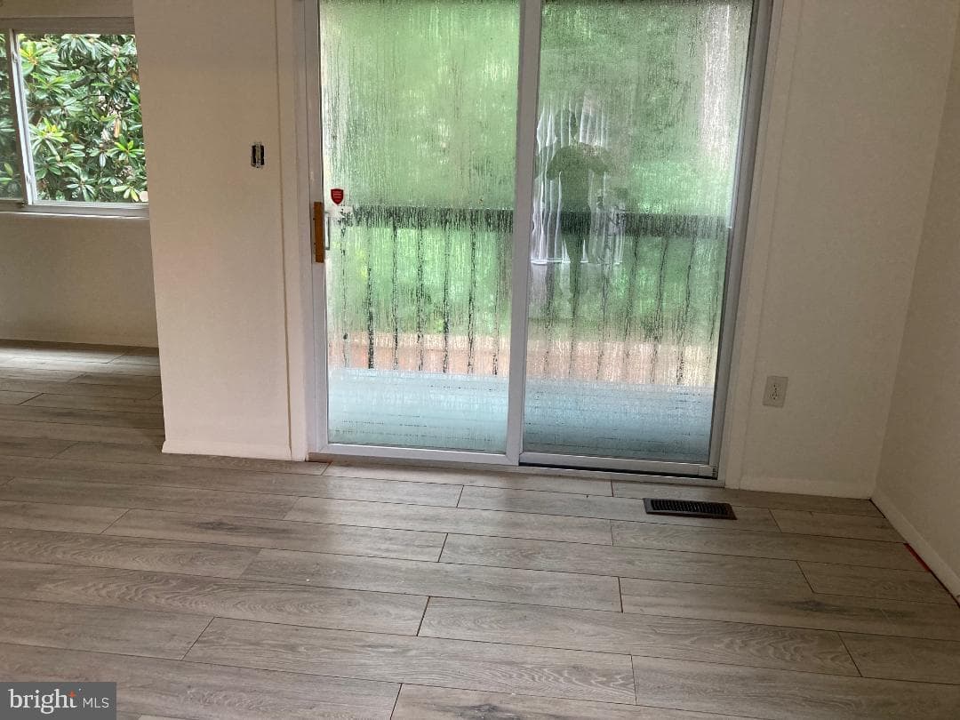 2660 Seville Circle photo 4