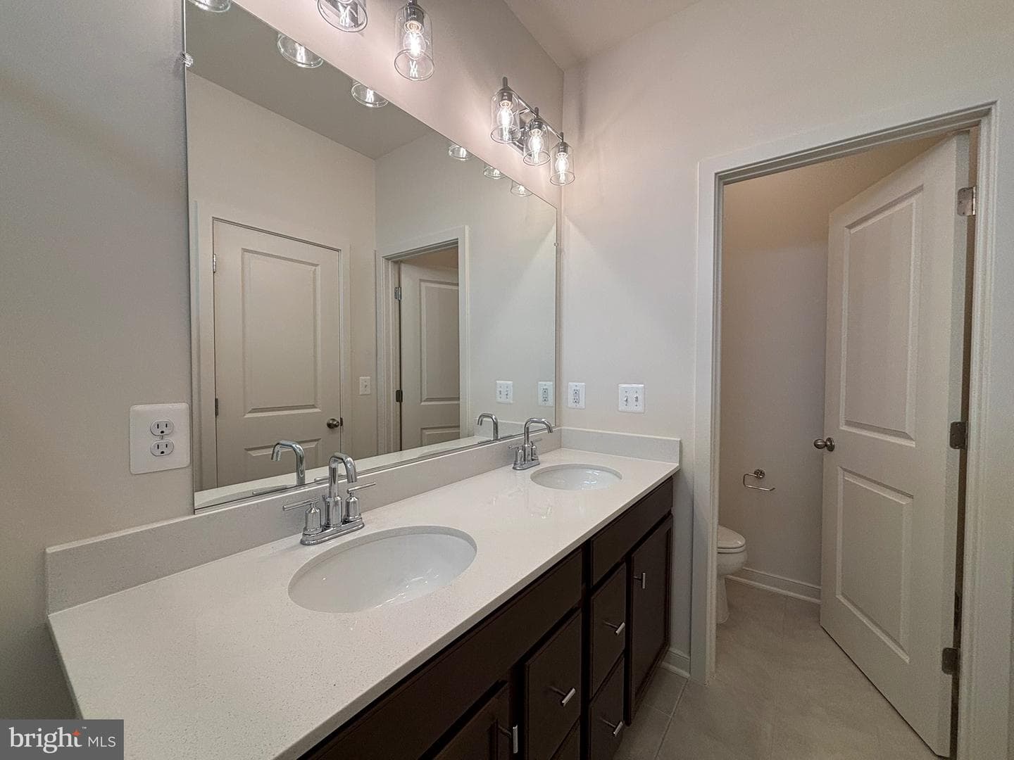 18022 Alicia Avenue photo 14