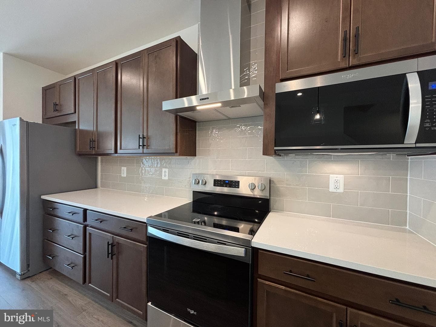 18022 Alicia Avenue photo 4