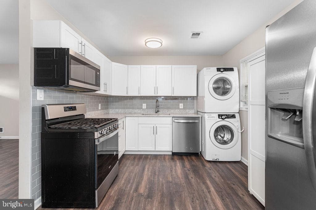 15105 Cloverdale Road photo 11