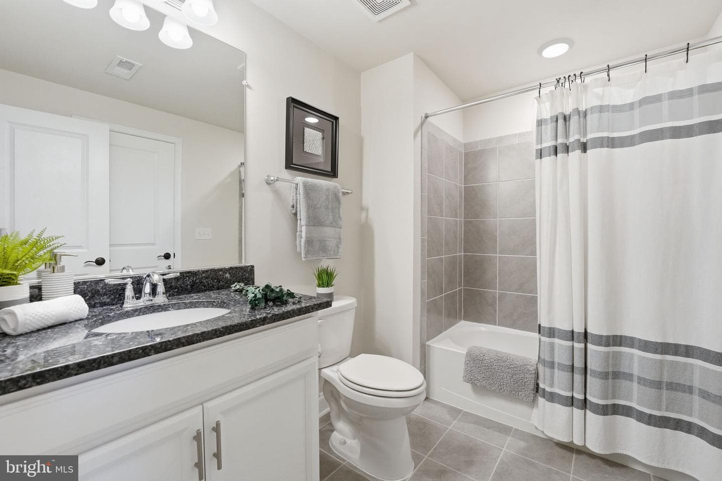 17139 Branched Oak Road photo 10