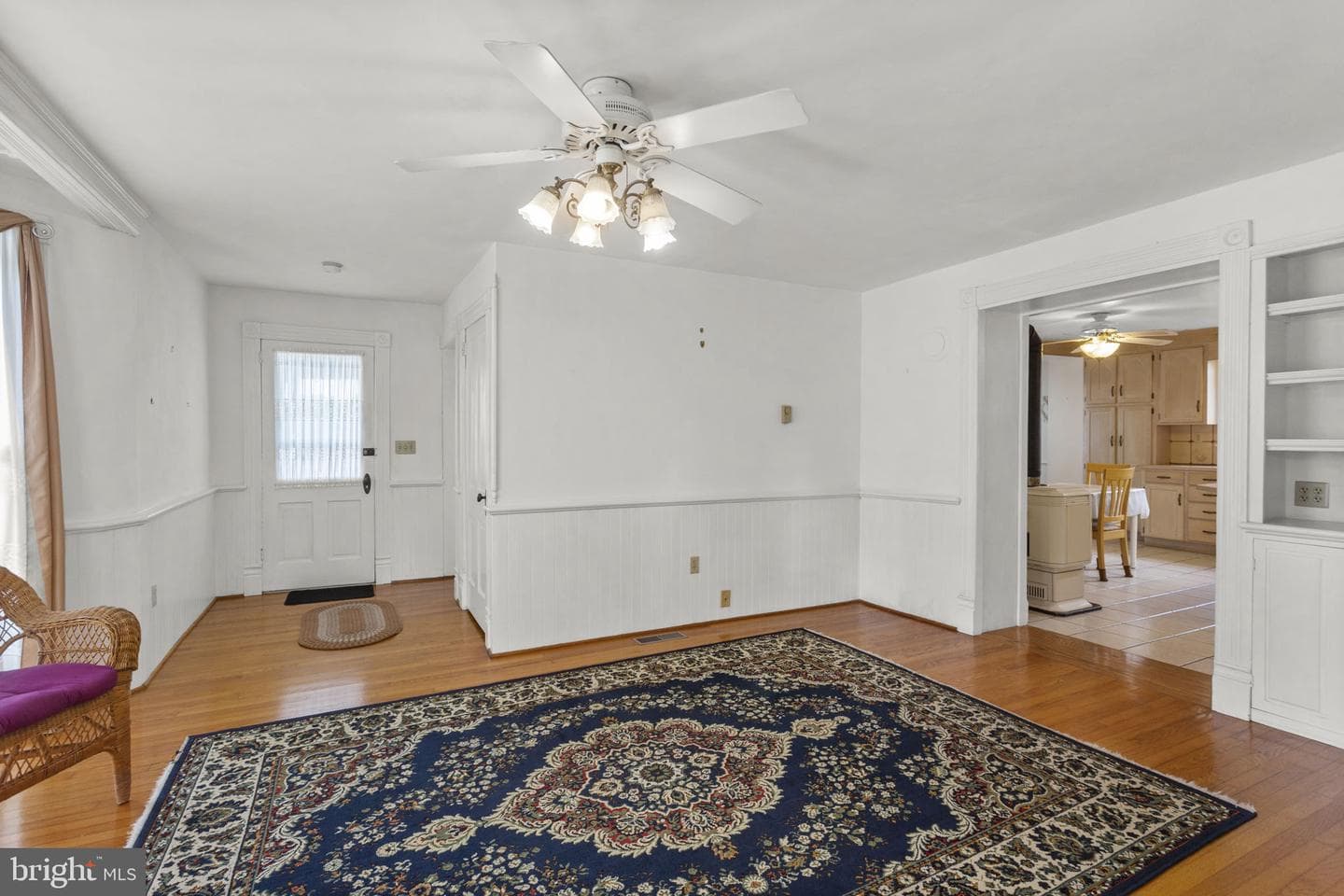 121 S Central Street photo 5